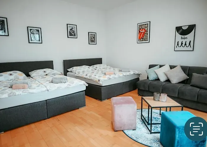 Raimond 27 Apartment *